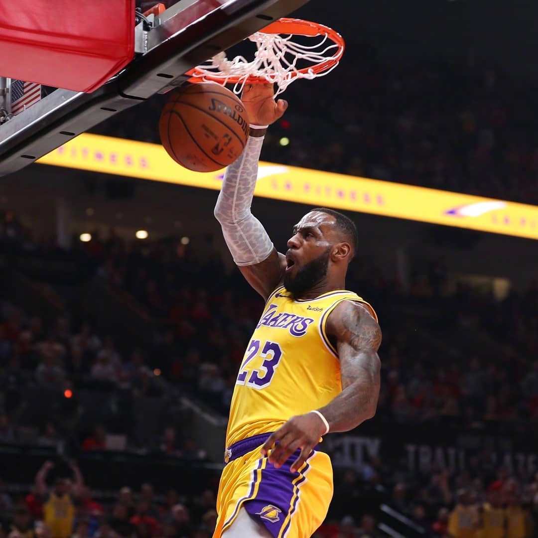 诱使滚地 诱使滚地